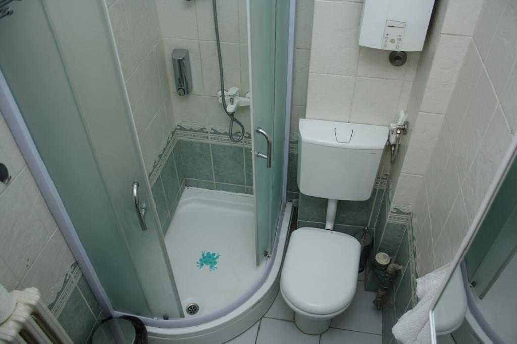 Arss Apartment Skopje Main Square Bagian luar foto