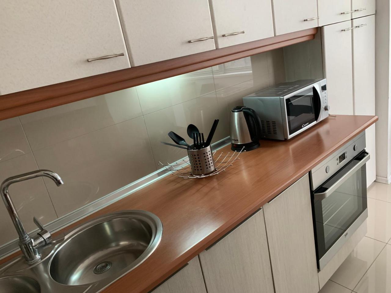Arss Apartment Skopje Main Square Bagian luar foto